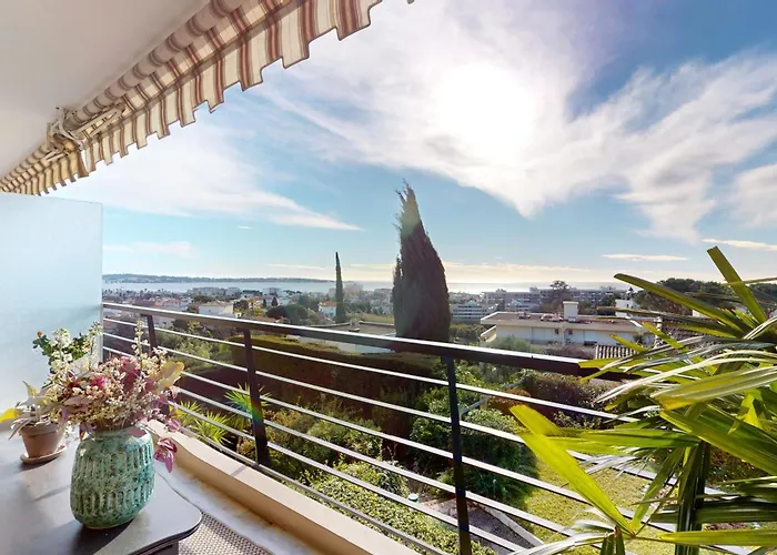 Σπίτι διακοπών T2 Juan Panoramic Sea View *