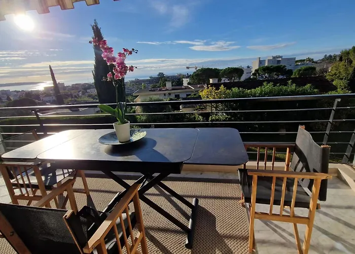 Σπίτι διακοπών T2 Juan Panoramic Sea View *